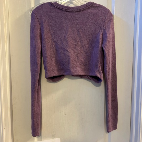 Out From Under Urban Outfitters Purple Cropped Twist Front Sweater Top Small - Picture 3 of 10